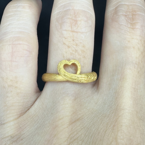 แหวน Prima Gold ทอง24K ลายหัวใจ สลักคำว่า LOVE ขนาด 47.5 นน. 3.94 g 4