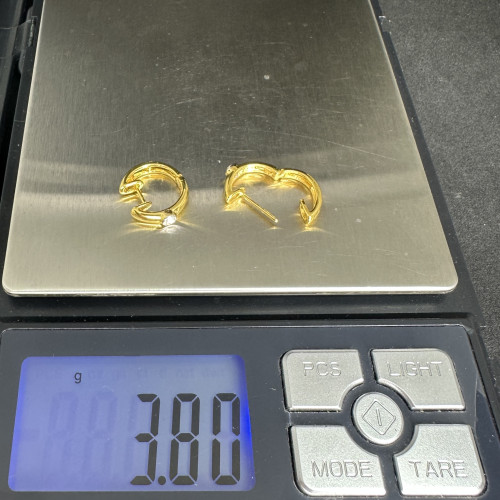ต่างหู ห่วง เพชรเดี่ยว 2 เม็ด 0.16 กะรัต ทอง18K นน. 3.80 g 9