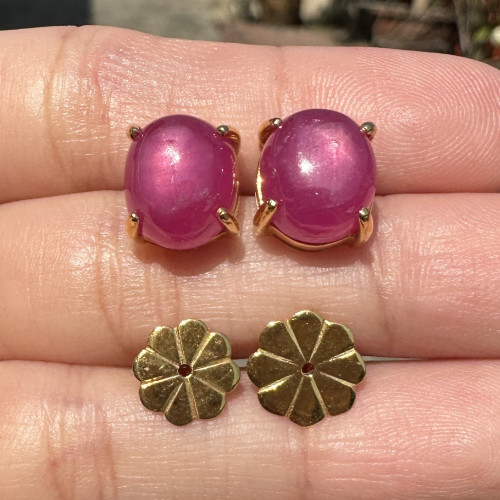 ต่างหู ทับทิม หลังเบี้ย เนื้อแก้ว 2 เม็ด 16.30 กะรัต ทอง90 นน. 7.62 g 4