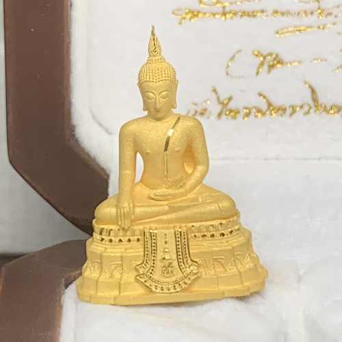 พระพุทธรูปทองคำ วัดไตรมิตร เนื้อทองคำ96.5% ปี 2567 ตอกโค้ด ๓๒๐๘ มูลนิธิรามาธิบดี สร้างรพ.ใหม่ นน. 7.