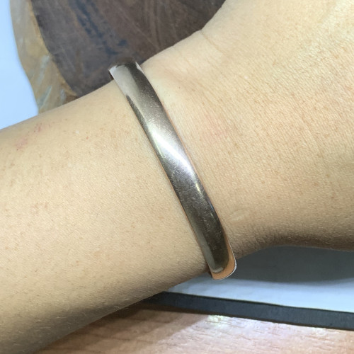 กำไล นาก40 ตัว C ลายเกลี้ยง ความกว้าง 5.60 ซม. นน. 18.16 g 4