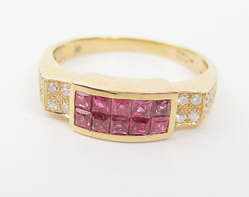 แหวน ทับทิม พม่า Princess 0.54 ct ฝังเพชร 20/0.12 ct ทอง18K สี Pink gold ขนาด 53 นน. 3.08 g 1