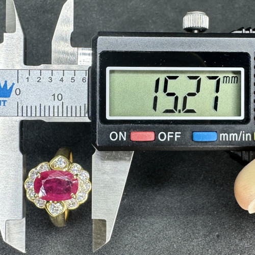 แหวน ทับทิม พม่า เผาเก่า 2.70 ct ล้อมเพชร 12/0.70 ct ทอง18K ขนาด 54 พร้อม Cert. นน. 5.43 g 8