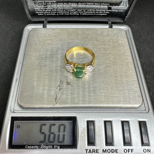 แหวน มรกต แซมเบีย 2.00 กะรัต ฝังเพชรข้าง 6 เม็ด 0.24 กะรัต ทอง90 นน. 5.60 g 9