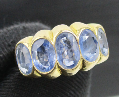 แหวน ไพลิน เจียร 5 เม็ด ทอง90 งานเก่า หลุดจำนำ สวยมาก นน. 4.38 g