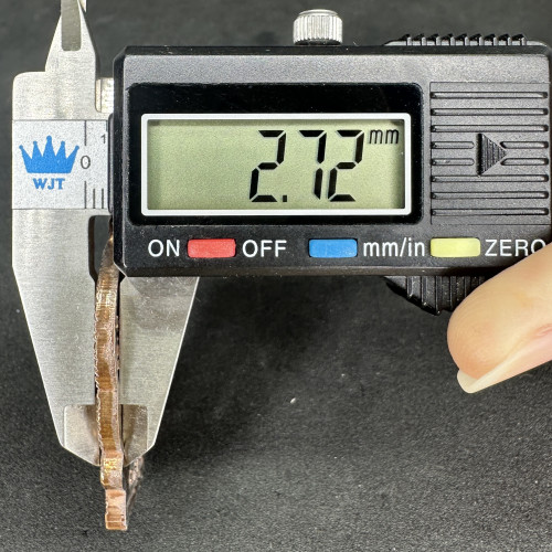 เหรียญ หลวงพ่อคูณ ปริสุทโธ วัดบ้านไร่ รุ่นอุดมโชค อุดมทรัพย์ อุดมลาภ เนื้อทองแดง หน้ากากทอง96.5 ปี 2 6