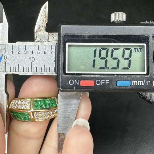 แหวน มรกต แซมเบีย Princess 1.15 ct ฝังเพชร 22/ 0.35 ct ทอง18K พร้อม Cert. ขนาด 52 นน. 7.00 g 8