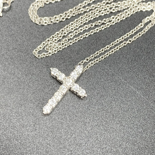 สร้อยคอ อิตาลี750 ทอง18K + จี้ ไม้กางเขน ฝังเพชร 11/0.29 ct ทอง18K ยาว 16.5 - 17.5 นิ้ว นน. 2.53 g
