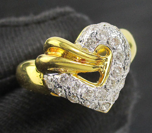 แหวน หัวใจ ฉลุลาย ฝังเพชร 24 เม็ด 0.36 กะรัต ทอง18K งานสวยมาก นน. 4.00 g