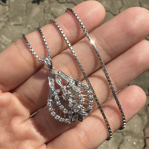 สร้อยคอ อิตาลี375 ทอง9K + จี้ เพชร 2/0.16 ct ฝังเพชร 38/0.30 ct งานปาหะ นน. 8.49 g 3