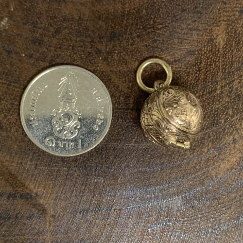 จี้ นาก40 แกะลายไทย เปิดได้ นน. 2.38 g 3