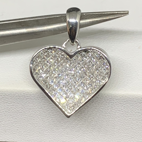 จี้ หัวใจ ฝังเพชร Princess 113 เม็ด 2.00 กะรัต ทอง18Kขาว นน. 6.78 g