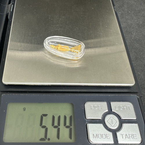 หลวงพ่อวัดบ้านแหลม เนื้อทองคำ ลอยองค์ ทอง99.99 (นน. 4.02 g) เลี่ยมพลาสติก นน. 5.44 g 4