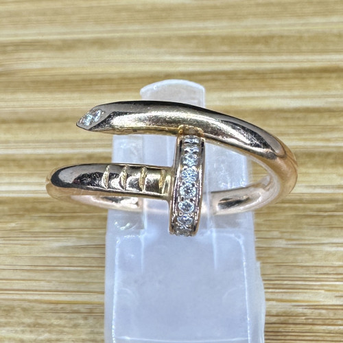 แหวน ตะปู ฝังเพชร 26 เม็ด 0.18 กะรัต ทอง18K สี Pink Gold ขนาด 54 นน. 7.31 g