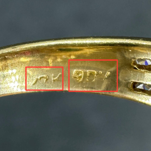 แหวน ทับทิม สยาม มรกต ไพลิน ฝังเพชร 41/1.23 ct บ่าข้าง 16/0.16 ct ทอง90 ขนาด 48.5 พร้อม Cert. นน. 11 8