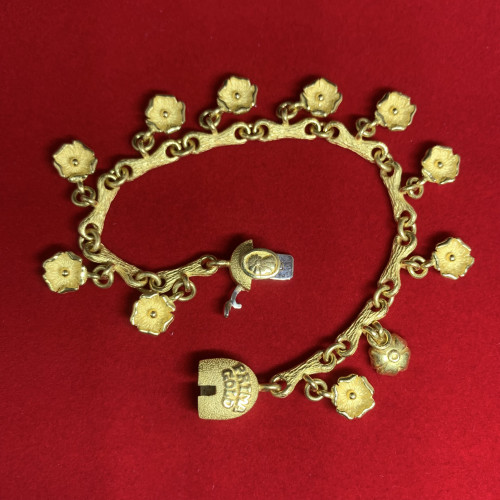 สร้อยข้อมือ Prima Gold ทอง24K ลายดอกไม้ ตุ้งติ้ง รอบเส้น ความยาว 16.00 ซม. พร้อมกล่อง + การ์ด นน. 30