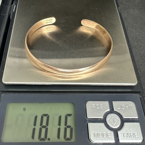 กำไล นาก40 ตัว C ลายเกลี้ยง ความกว้าง 5.60 ซม. นน. 18.16 g 9