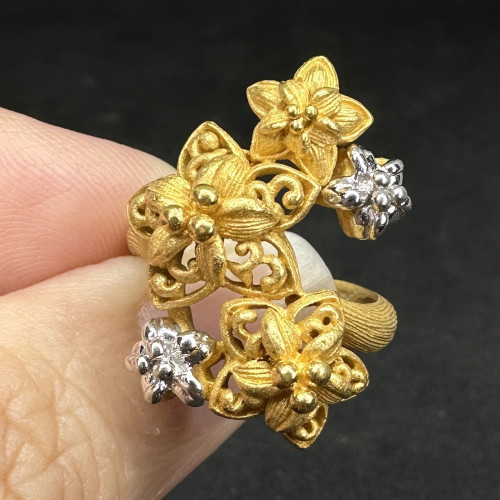 แหวน Gold Master ทอง24K + ทอง14K ลายดอกไม้ 2 กษัตริย์ งานสวยมาก นน. 10.04 g