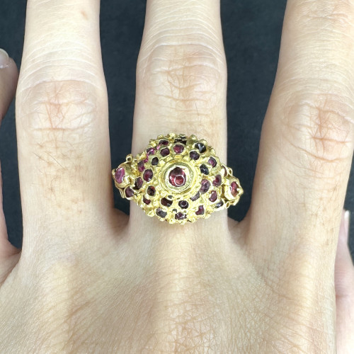 แหวน พลอยแดง ทรงฉัตร งานครั่ง ทอง90 ขนาด 48.5 นน. 6.07 g 4