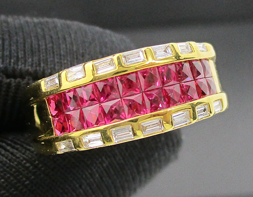 แหวน ทับทิม พม่า ฝังเพชร Baguette 14 เม็ด 0.28 กะรัต ทอง18K พร้อม Cert. งานสวยมาก นน. 5.98 g