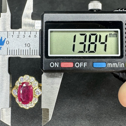 แหวน ทับทิม พม่า เผาเก่า 2.70 ct ล้อมเพชร 12/0.70 ct ทอง18K ขนาด 54 พร้อม Cert. นน. 5.43 g 7