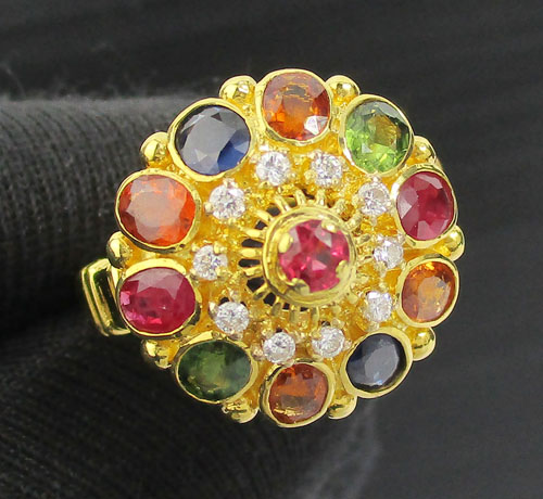 แหวน พลอยหลายสี เพชรเบลเยี่ยม 10 เม็ด 0.10 กะรัต ทอง18K สวยมาก นน. 5.30 g