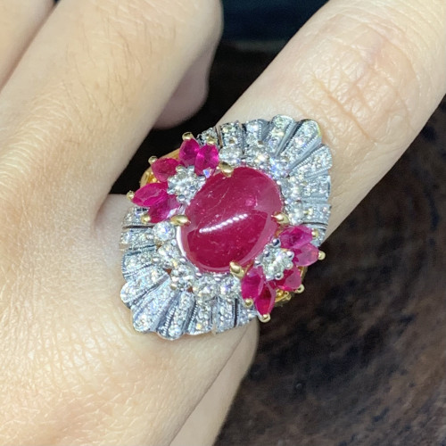 แหวน ทับทิม หลังเบี้ย ฝังทับทิม เจียร ล้อมเพชร 62 เม็ด 0.90 กะรัต ทอง90 ขนาด 55 นน. 11.78 g