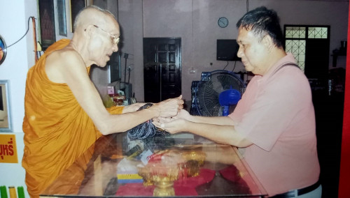 ร.ต.ท.เจริญฯ ไปกราบลพ.เ อียด วัดโคกแย้มจ.พัทลุง