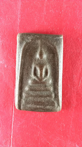 สมเด็จหลังยันต์ใบพัดผสมผงบางขุนพรหมว่านต่างๆแก่ตังอิ้วปี04( ลพ.ธูปฯท่านแกละพิมพ์เอง )