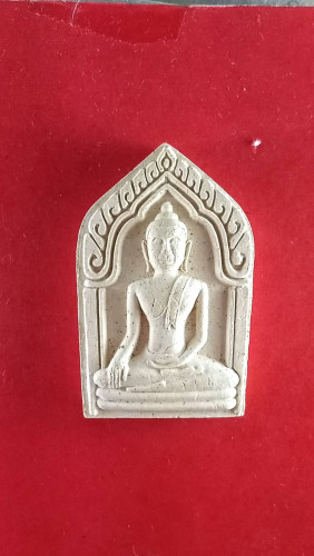 พระขุนแผนผงพุทธคุณผงว่านเสน่ห์จันทร์ขาวปึ45สวยมาก 