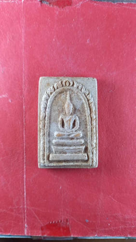 สมเด็จซุ้มเรือนแก้วหลังรูปเหมือนปี 09