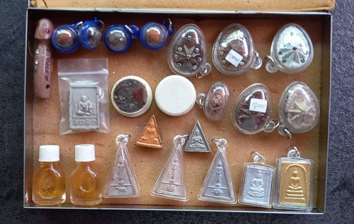 สีผึ้งน้ำมันลูกอมปลัดขลิกดาวนายพันเนื้อพิเศษบล็อกแรกนิยม สมเด็จป็อกเด้ง สมเด็จหลังกวนอิม วัวเต่าปลดห