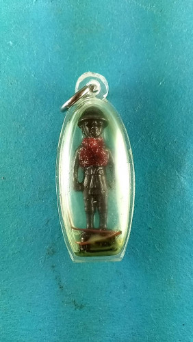 รูปหล่อวัตถุอาถรรพ์หุ่นพยนต์นักรบแช่น้ำมันพราย 