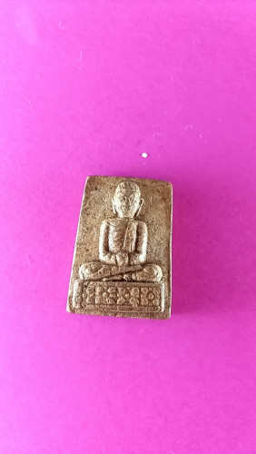 พระสีวลีผงผสมว่านปี27 รุ่นชนะสิบทิศอุดมลาภ 