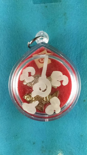 สีผึ้งจันทร์เพ็ญ ใช้ดี