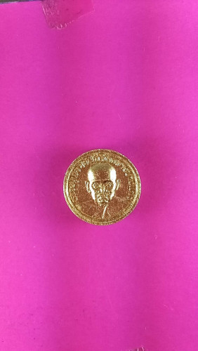 .พระผงล้อแม็คเล็กปิดทองกรรมการปี52สวยมาก