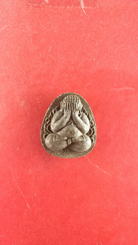 พระปิดตากนกข้างเนื้อผงยาสวยมาก