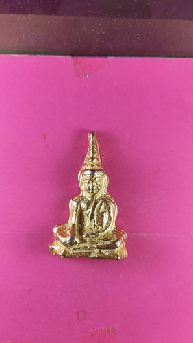 พระท่ากระดานเนื้อชินเปียกทองอายุการสร้างไม่ต่ำกว่า100ปีสวยมาก 