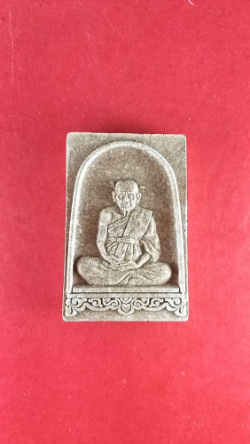 สมเด็จรูปเหมือนเนื้อผงพุทธเก่า ผงอิทธิเจที่ท่านลบไว้ขมิ้นเสกปี52มีจารแต่ท่านจารเบาๆสวยมาก