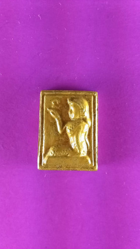 นางกวักเรียกทรัพย์ผงพุทธคุณปี47สวยมาก