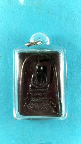 สมเด็จฐานสิงห์เนื้อแร่ติดจีวรเกศา