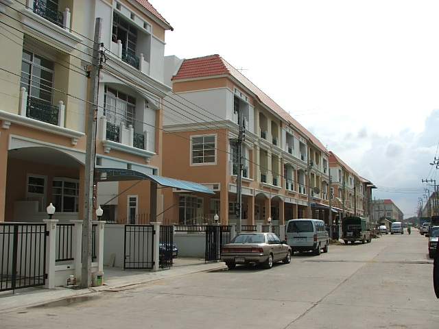 (ให้เช่าแล้ว) บ้านเช่าสุขุมวิท77 / TownHome ให้เช่าถูก บ้านสวยใหม่เอี่ยม หลังบ้านติดทะเลสาป อ่อนนุช8 2