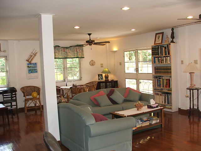 (ให้เช่าแล้ว) บ้านเช่ารามอินทรา / House For Rent บ้านเดี่ยวสวย 200 ตรว.พร้อมอยู่ เฟอร์ครบ สนามหญ้ากว 4