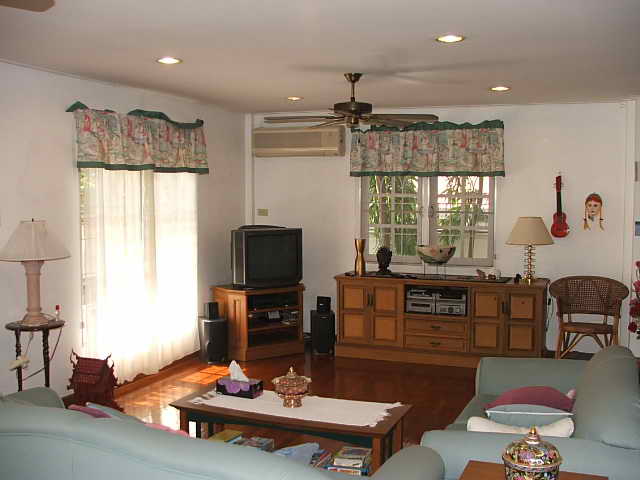 (ให้เช่าแล้ว) บ้านเช่ารามอินทรา / House For Rent บ้านเดี่ยวสวย 200 ตรว.พร้อมอยู่ เฟอร์ครบ สนามหญ้ากว 5