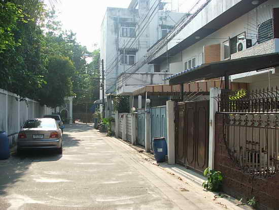 (ให้เช่าแล้ว) บ้านเช่าสาธร / บ้าน2ชั้น 30 ตรว.ทำเลดีมาก ใจกลางเมือง เข้าออกได้หลายทาง สาธร-นางลิ้นจี 1