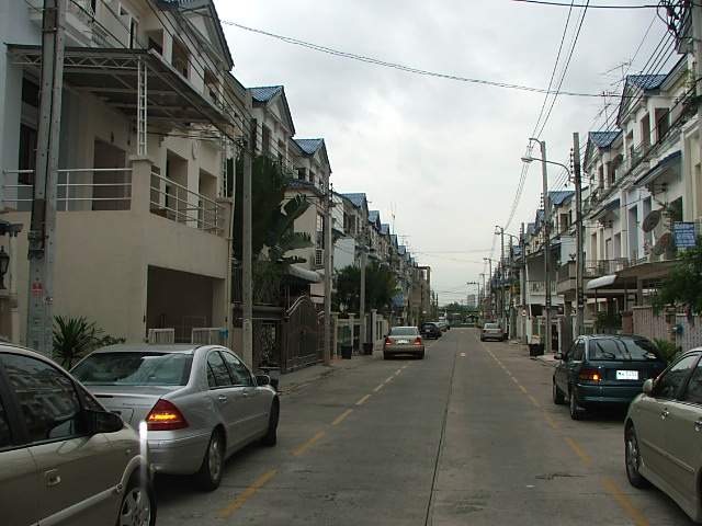(ให้เช่าแล้ว) TownHOME FOR-RENT บ้านกลางเมืองเหม่งจ๋าย(ซอยสหการประมูล) ทำเลลาดพร้าว-รัชดา 2