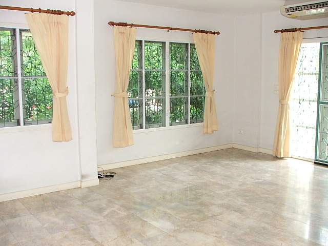 (ให้เช่าแล้ว) บ้านเช่าอุดมสุข / บ้านเดี่ยวโครงการของแลนด์เฮาส์ หมู่บ้านมัณฑนาสวนหลวง สุขุมวิท 3