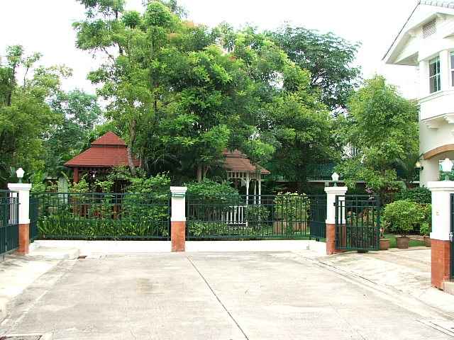 (ให้เช่าแล้ว) บ้านเช่ารังสิต / บ้านสวย ให้เช่า เฟอร์ครบ ม.มัณฑนา คลอง2  โครงการLandHou 1