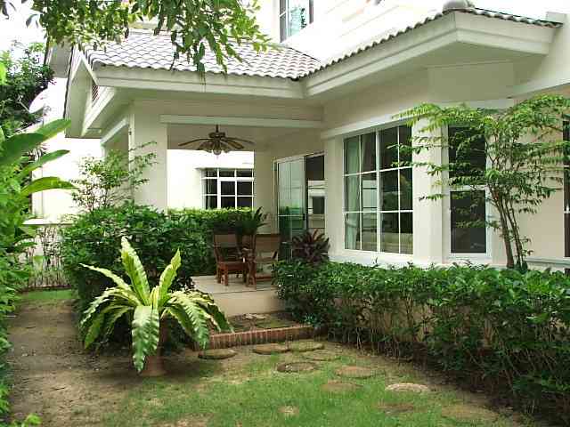 (ให้เช่าแล้ว) บ้านเช่ารังสิต / บ้านสวย ให้เช่า เฟอร์ครบ ม.มัณฑนา คลอง2  โครงการLandHou 3