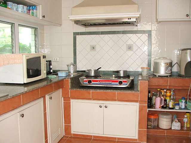 (ให้เช่าแล้ว) บ้านเช่ารังสิต / บ้านสวย ให้เช่า เฟอร์ครบ ม.มัณฑนา คลอง2  โครงการLandHou 11